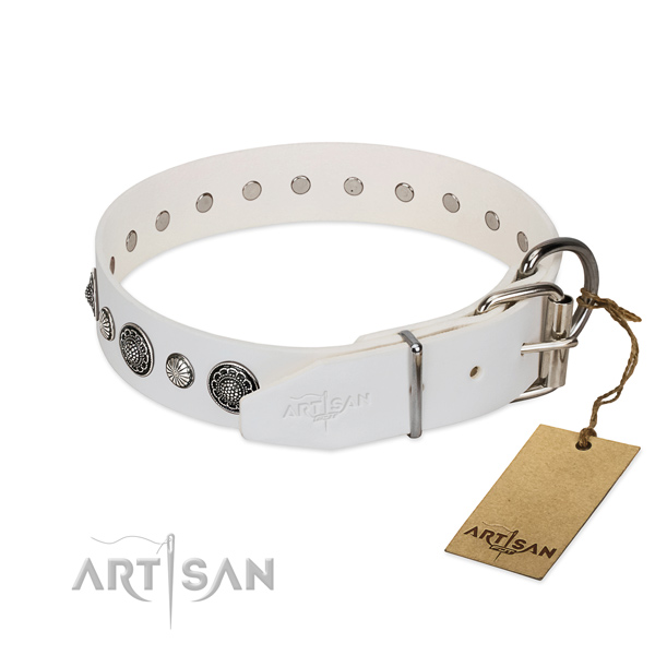 Best quality genuine leather dog collar with rust-proof hardware