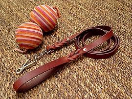 Handcrafted leather dog leash with quick release snap hook 2-6FT